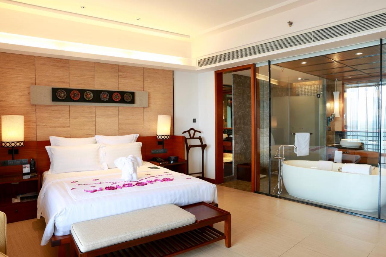 Pullman Oceanview Bay & 5* Sanya