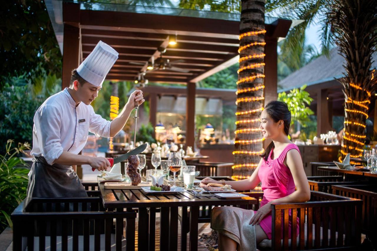 Pullman Oceanview Bay & 5*