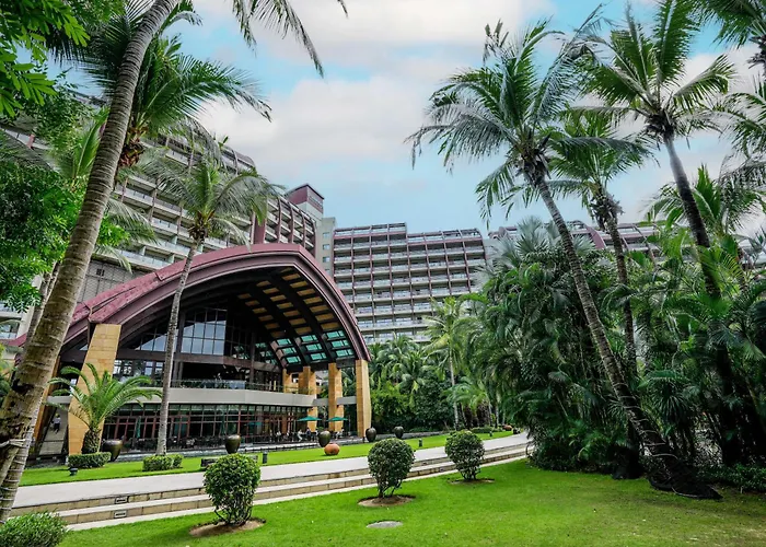 Pullman Oceanview Sanya Bay Resort & Spa