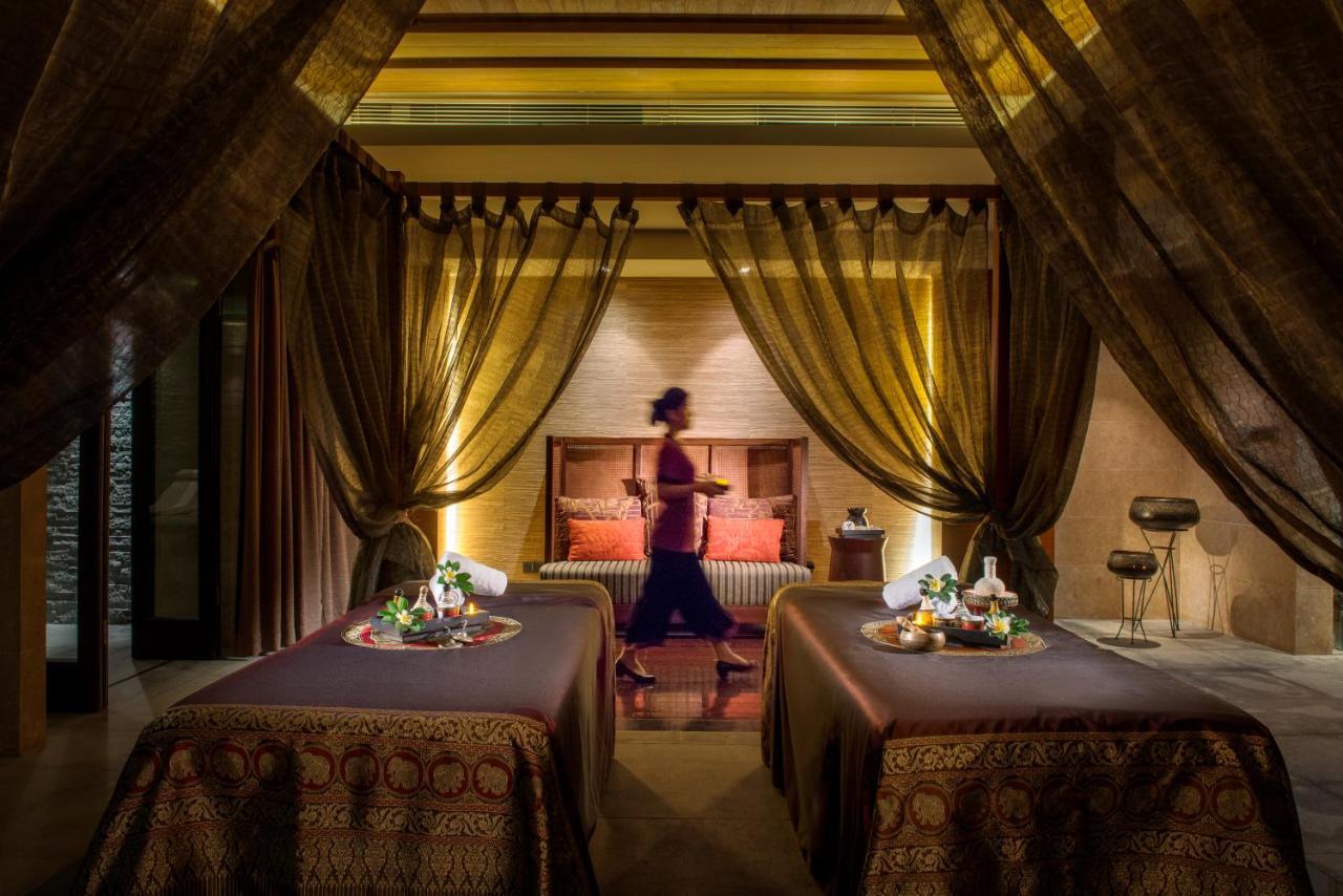 Pullman Oceanview Bay & Hotel 5*