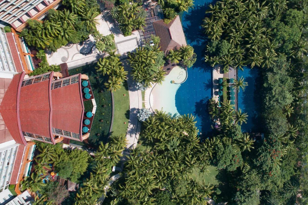 Pullman Oceanview Bay & 5*