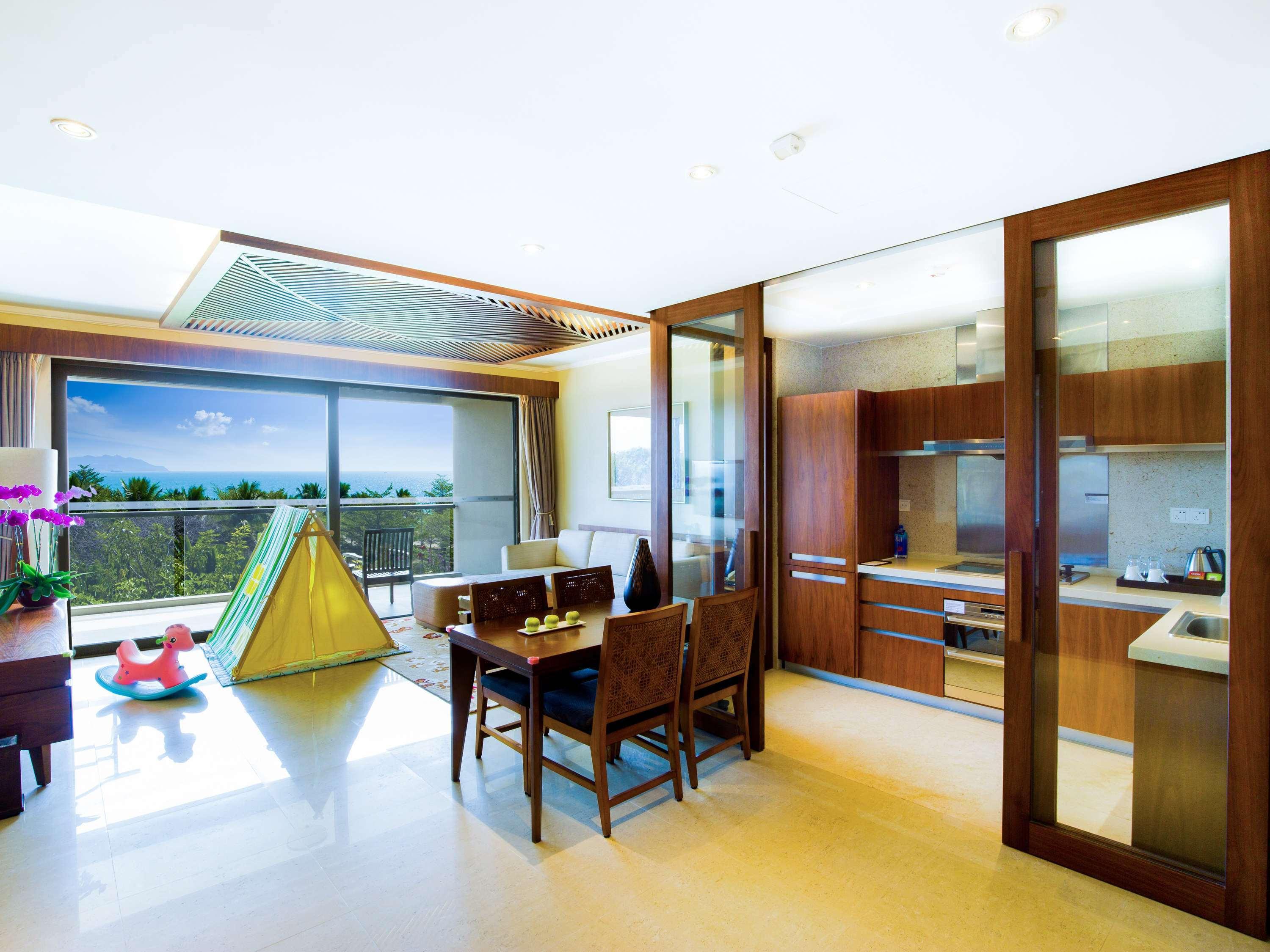 Hotel Pullman Oceanview Bay & Sanya