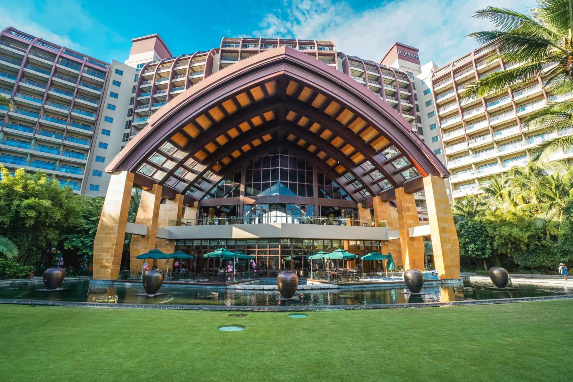 Hotel Pullman Oceanview Bay & Sanya